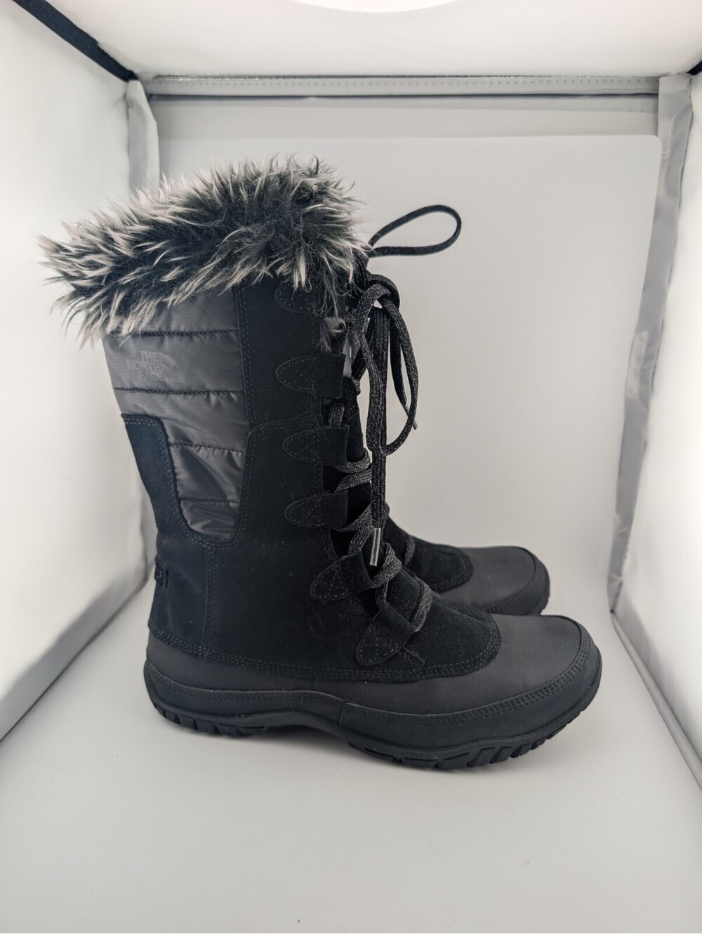 The North Face Women's Size 8 Black Suede Snow Boots Waterproof Faux Fur